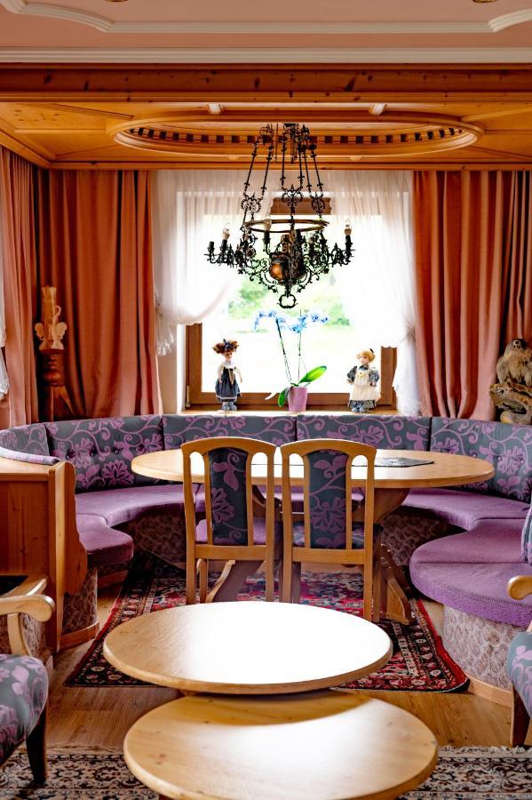 Hotel Christoffel Niederau Bagian luar foto