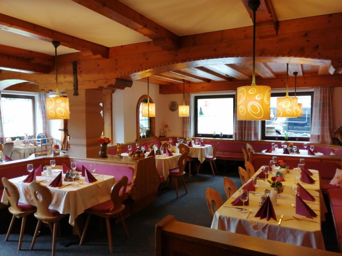 Hotel Christoffel Niederau Bagian luar foto